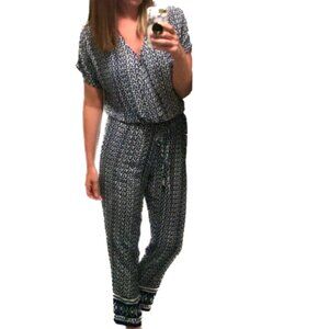 Vici Navy and White Geometric Jumpsuit Size Small